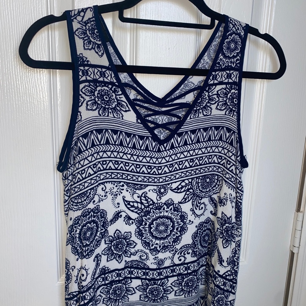 Reversible tank